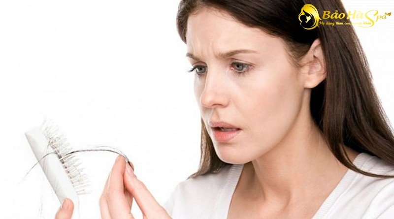 Tóc rụng sau sinh