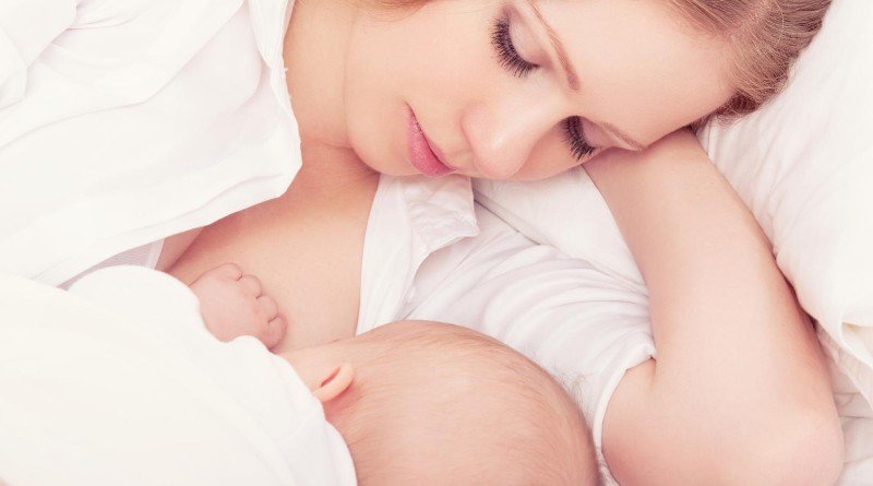 chăm sóc bé sau sinh mổ