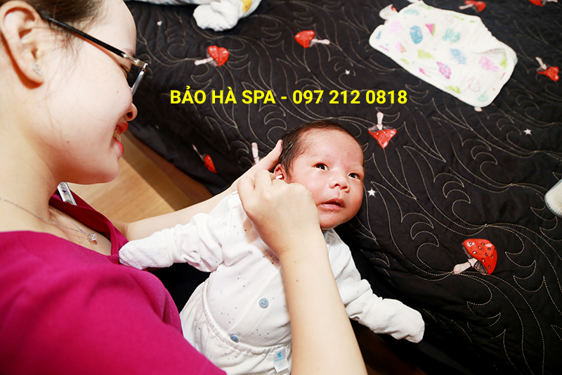 Dịch vụ tắm bé Hồ Chí Minh, tắm trẻ sơ sinh chuyên nghiệp khoa học