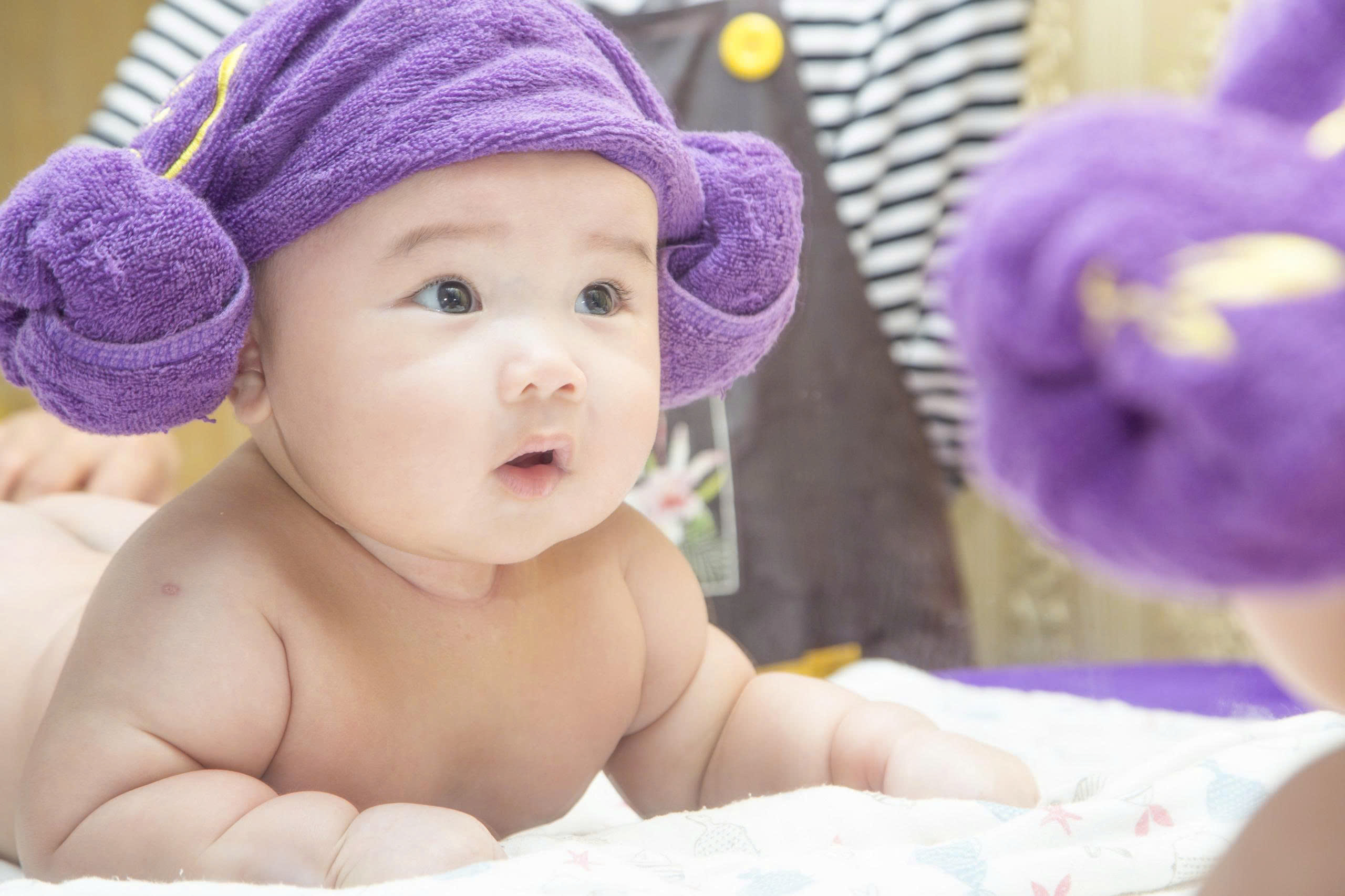 Giáo dục sớm không phải là dạy bé học chữ – Hiểu đúng để nuôi con phát triển toàn diện