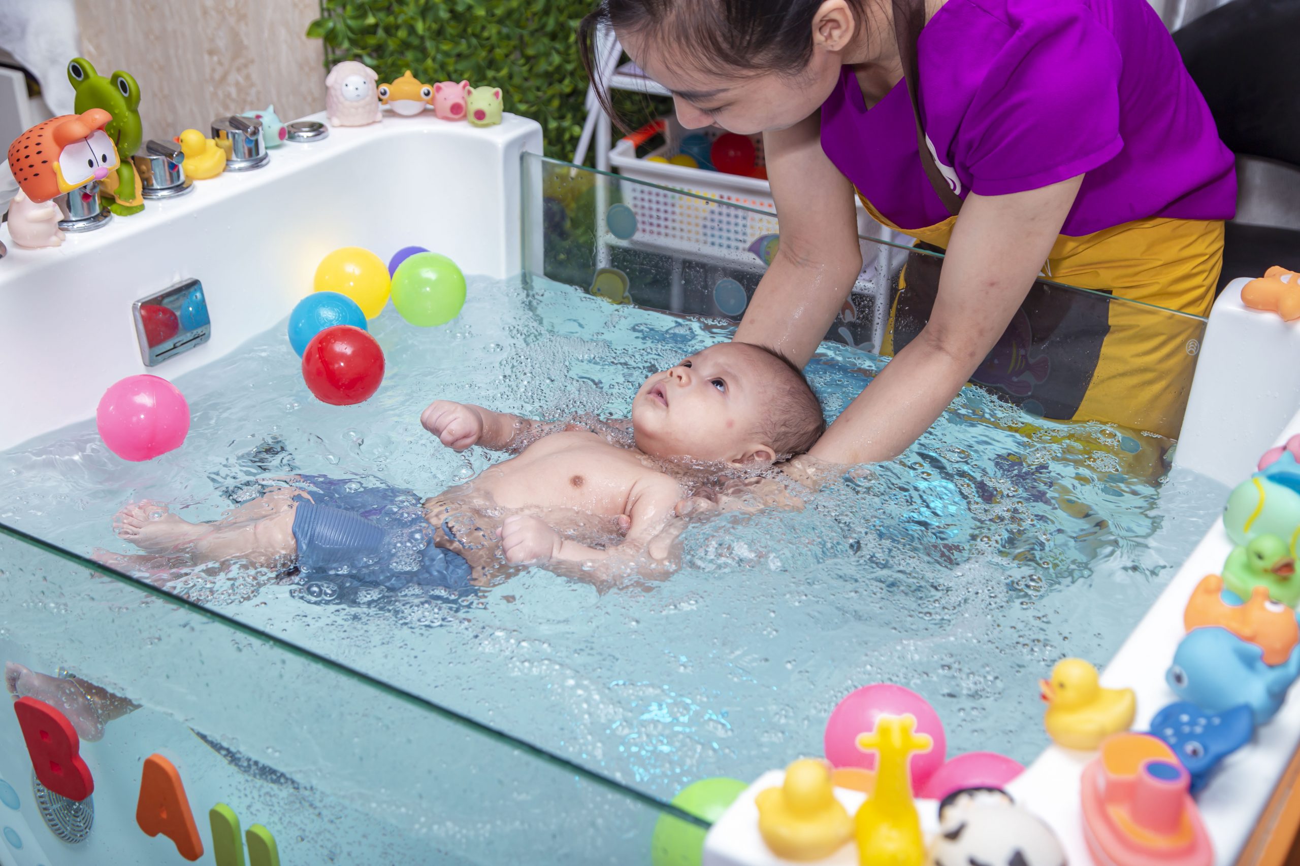 Khóa học Float thủy liệu – Massage – Sensory cho trẻ sơ sinh
