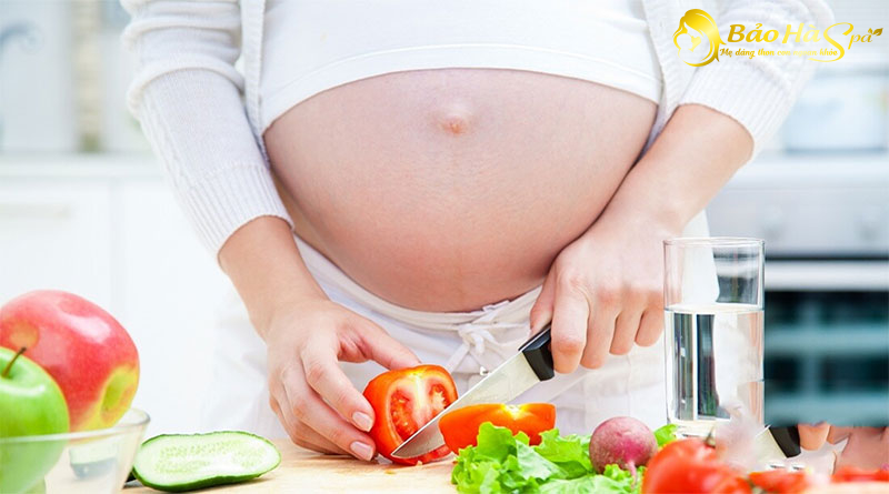 Mẹ ăn gì để tốt cho cả mẹ và bé vào dịp Tết? Hãy bổ sung thịt gà, thịt bò, khoai lang, bí đỏ, rau cần tây... trong bữa ăn hằng ngày.