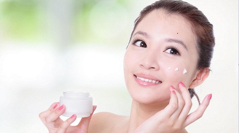 kem dưỡng da mặt sau sinh