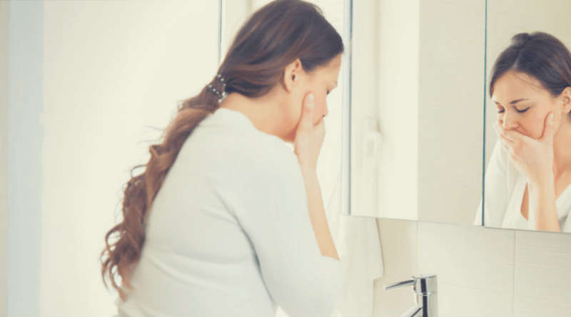 Khi bị ốm nghén bà bầu sẽ cảm thấy khó chịu, buồn nôn.