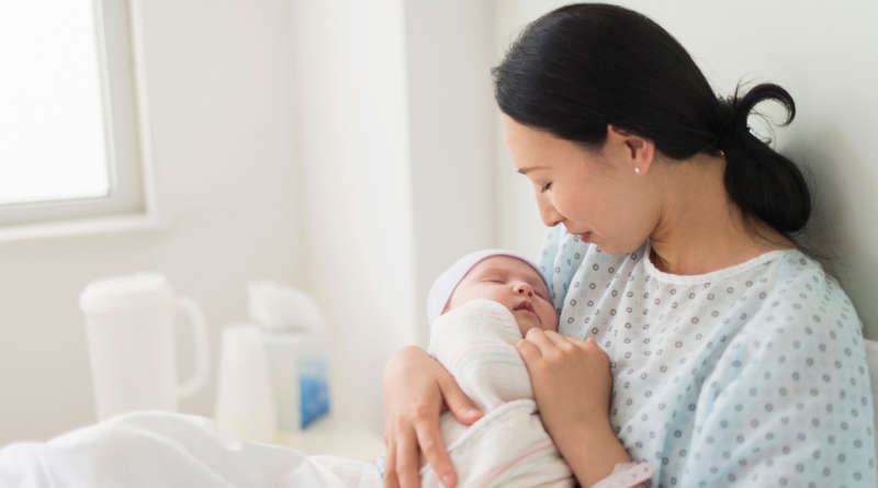 Phụ nữ thay máu sau sinh